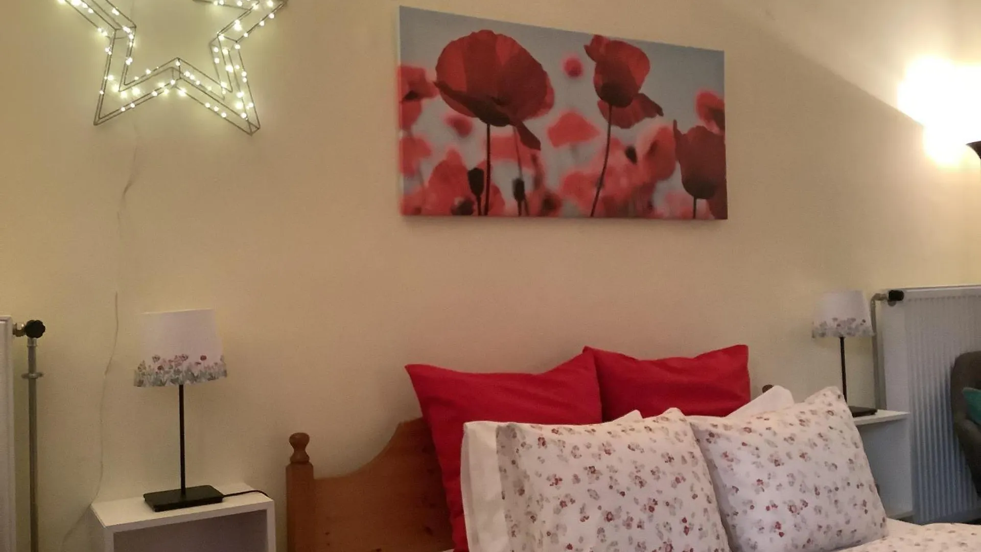 Poppy Flower Apartment Budapest