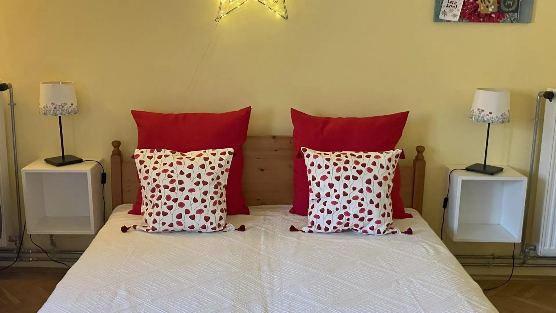 Poppy Flower Apartment Budapest